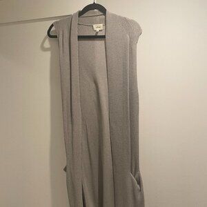 Wilfred (Aritzia) Gray Knit Sleeveless Duster